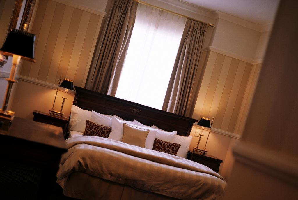 Redearth Boutique Hotel Mount Isa Room photo