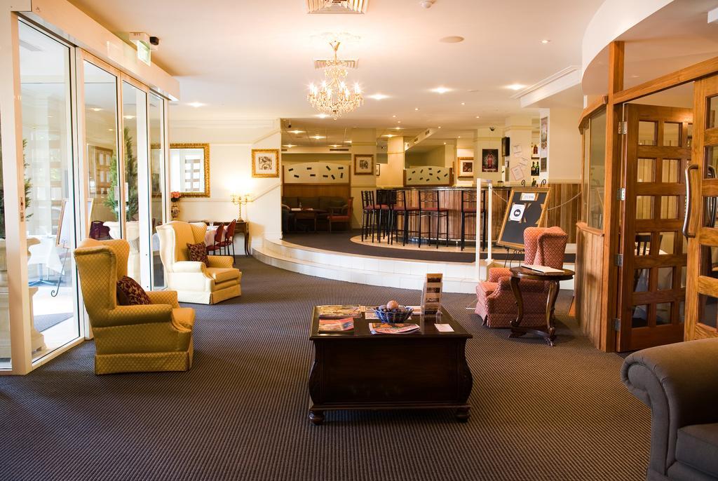 Redearth Boutique Hotel Mount Isa Exterior photo